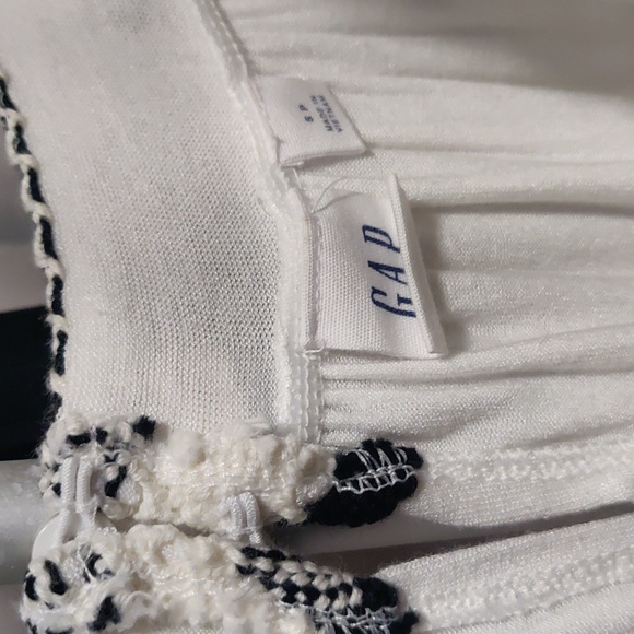 Summer white tanktop - Picture 7 of 9